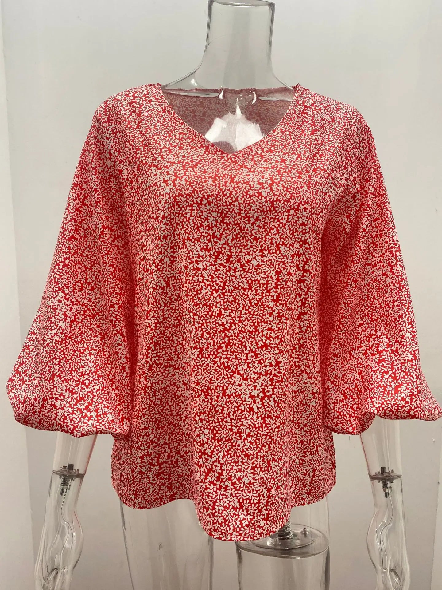 2026 New European and American Cross Boder Spring/Summer/Autumn V-neck Casual Shirt Printed Lantern Sleeve Top Women’s W